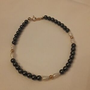 Hematite, 14k beads and pearl bracelet